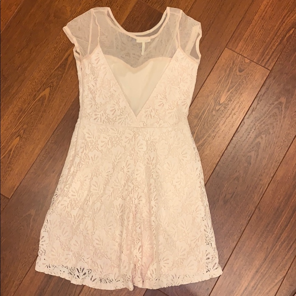 🌸 Nude Pink Lace Dress 🌸